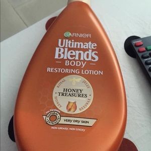 Meet your Posher, Maya